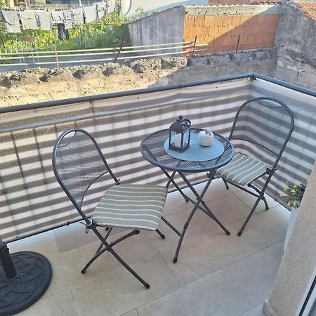 Apartman Laura M Βόντιτσε Εξωτερικό φωτογραφία