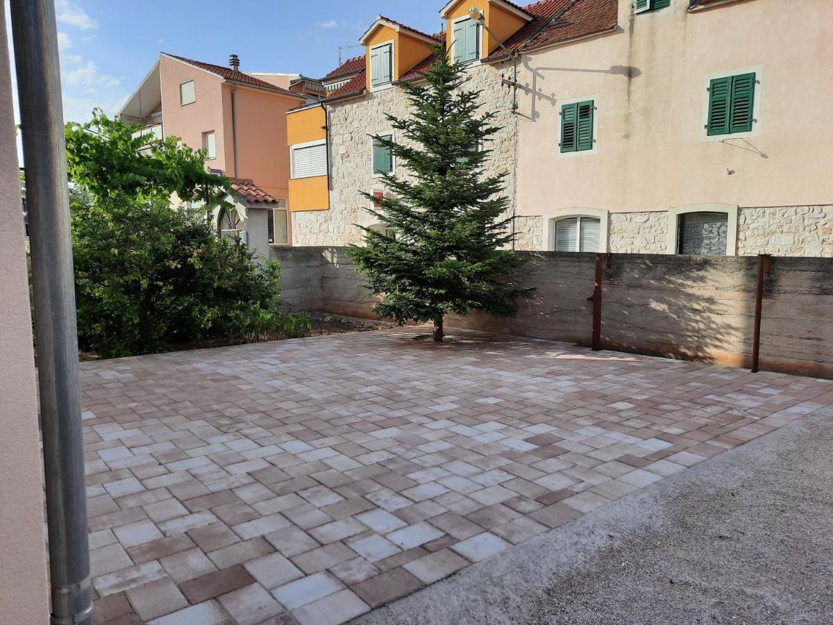 Apartman Laura M Βόντιτσε Εξωτερικό φωτογραφία