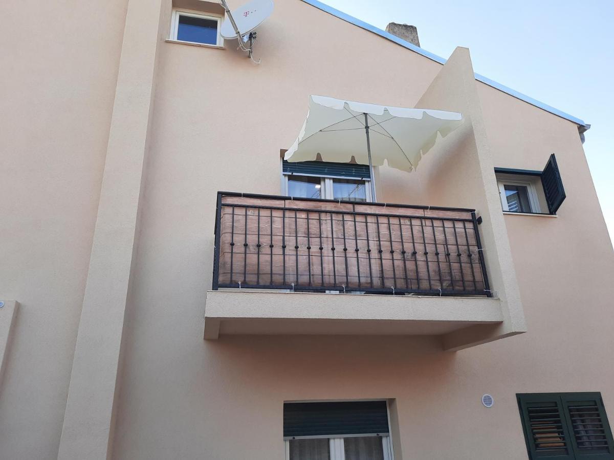 Apartman Laura M Βόντιτσε Εξωτερικό φωτογραφία