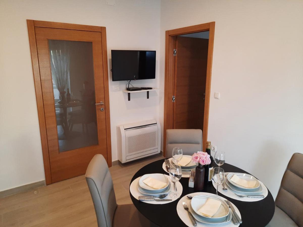 Apartman Laura M Βόντιτσε Εξωτερικό φωτογραφία