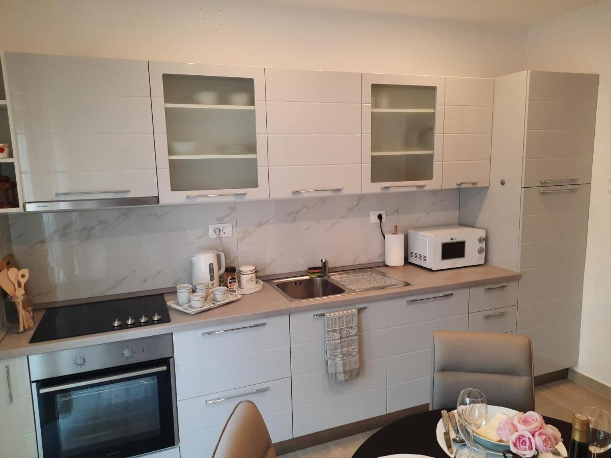 Apartman Laura M Βόντιτσε Εξωτερικό φωτογραφία